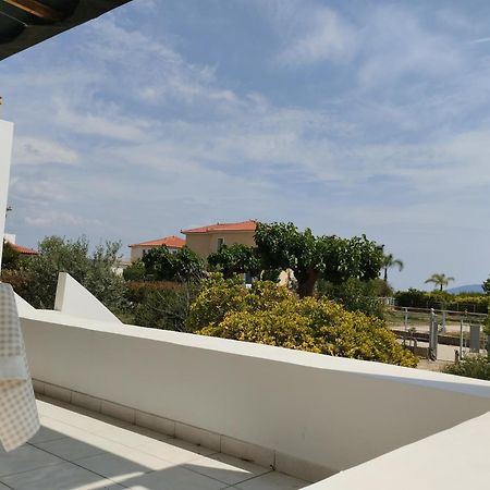 Calypso Two Bedroom Apartment Kandia Exterior foto